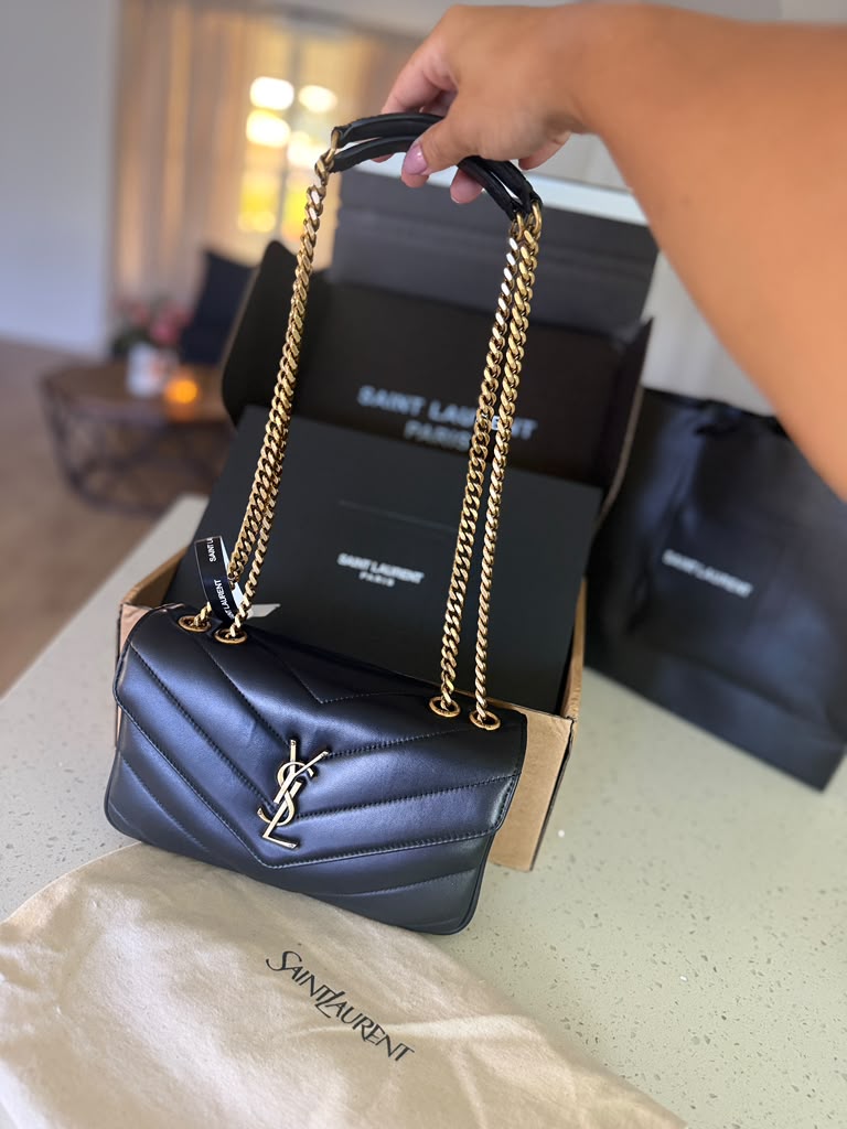Saint Laurent Large Envelope Bag – Black Chevron Leather