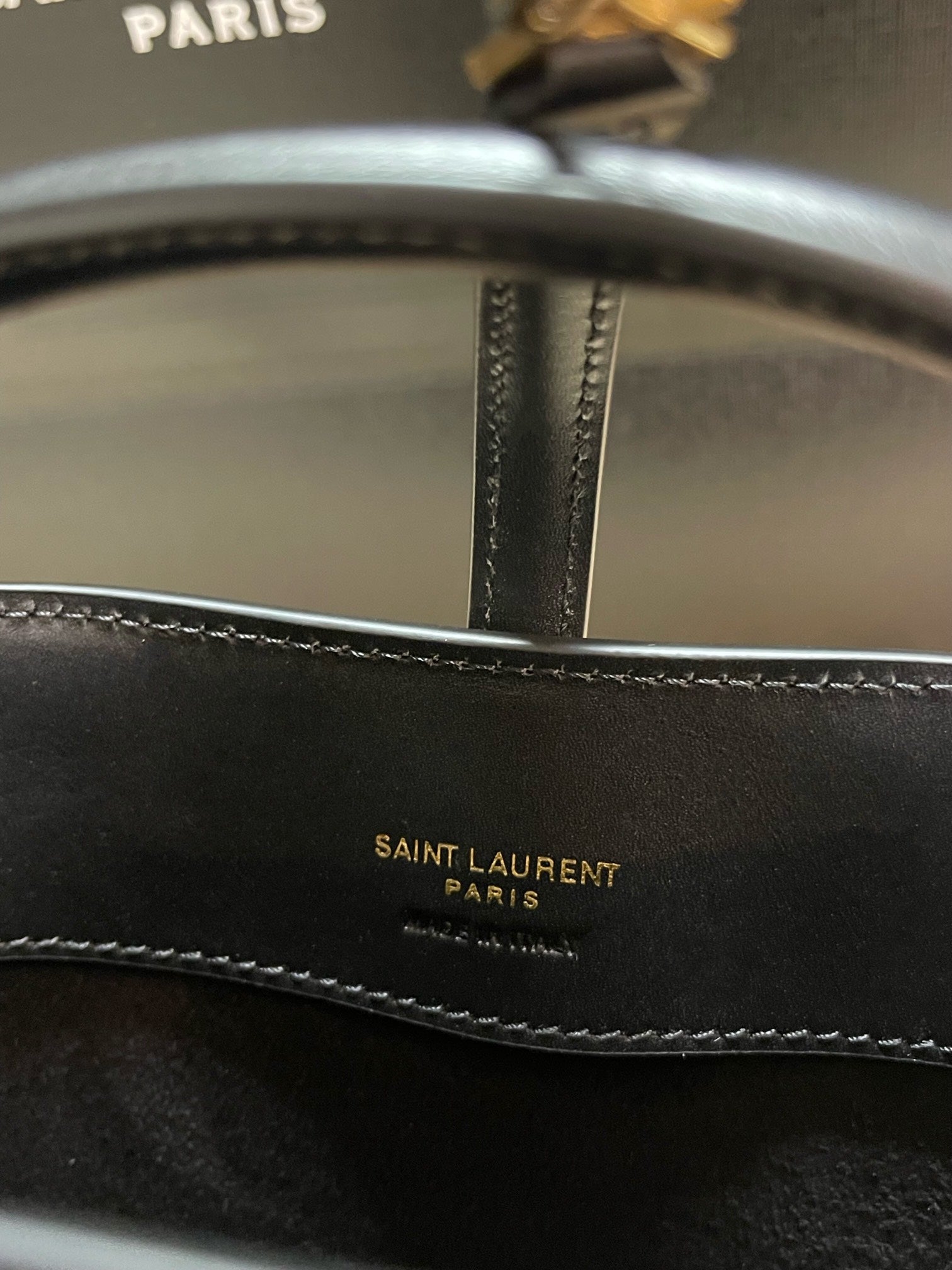 Saint Laurent Le 37 Small Bucket Bag Black Smooth Leather Gold Hardware Shoulder Bag