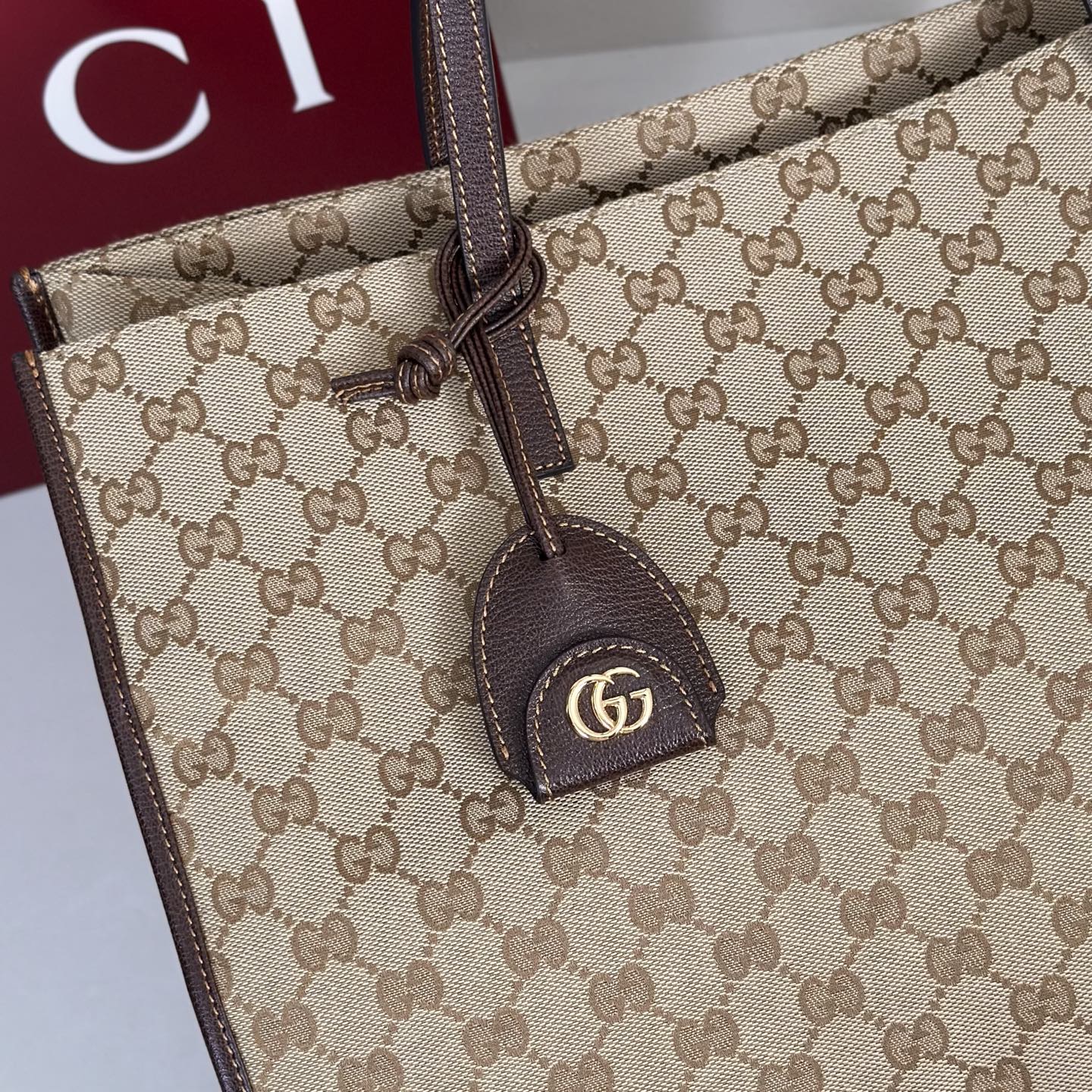 Gucci GG Supreme Canvas Tote Bag